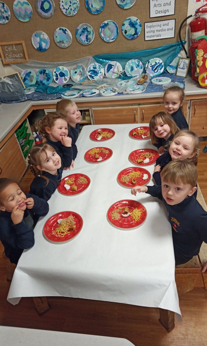 Mrs Davies tweet media