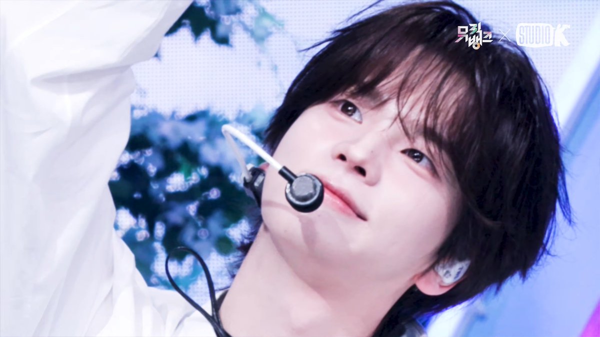 다만오 신우 지금이 제철 외모인데 일주일 기간 한정이라니 믿을 수가 없다💧