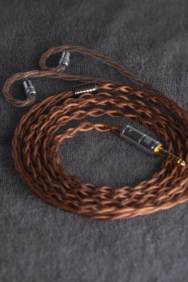 GladiatorCables's tweet image. Custom Rame II IEM cable 🔥
.
Handmade hand-braided iem cable
4 wire 2nd generation Rame
Titanium Alloy splitter
Pure copper Gladiator 4.4mm
Blue/Red 2pin with earhooks
.
Spec your own custom iem cable, handmade with high quality materials.
#headfi #audiophile #highendaudio