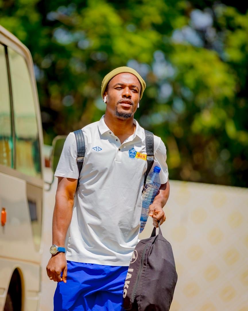 rayon_sports's tweet photo. #RPL || #POLRAY
Boys landed safely at Kigali Pele Stadium https://t.co/zBzkDuqIux