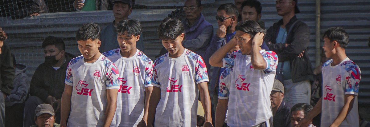 NEYFSCHOOL's tweet photo. We work hard.
We suffer a lot.
We refuse to give up.

The journey is tough, the road is long, but our spirit is stronger than any obstacle.
One day, all the sacrifice will be worth it.

And we will reach the top. 🔥💪

#CNYFA #chikimgroup #lamkafootball https://t.co/fjXecCMtUe