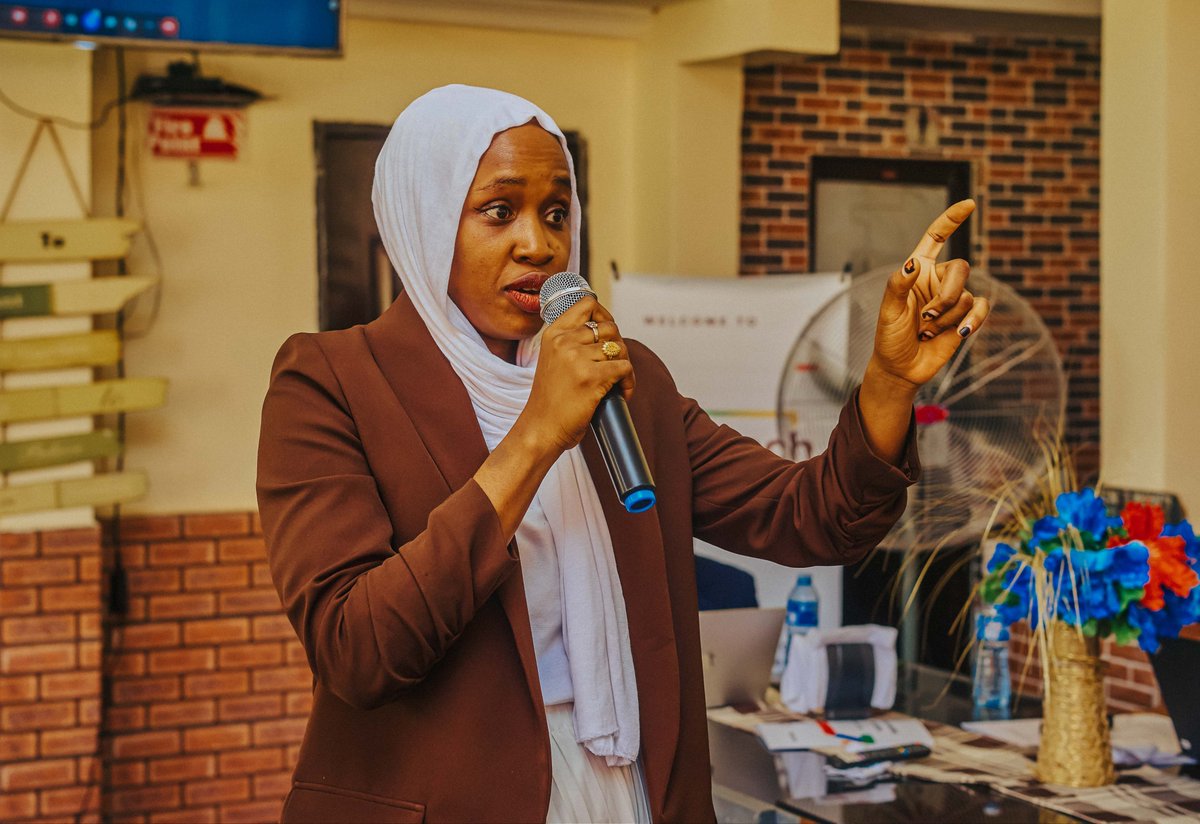 ZohoAfrica's tweet photo. Glimpses from our brunch with the Founders Friday community! From insightful conversations to tasty meals, we enjoyed sharing ideas on how best to optimize operations for budding businesses in Kaduna, Nigeria.

#BrunchWithZoho https://t.co/r86DwVVspu
