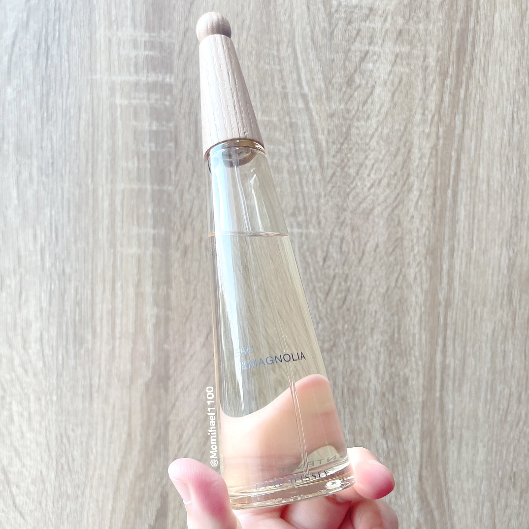 Momihael1100's tweet photo. 🤎Issey Miyake Eau & Magnolia คัมแบคค่า ใครเลิฟกลิ่นดอกแมกโนเลีย แต่ไม่ชอบฟลอรัลแน่นๆ ชอบแบบเย็นสบาย สดชื่น สะอาด เหมือนติดแอร์ตลอดเวลา แนะนำตัวนี้ไว้ในลิสที่ควรมี

เห็นสีครีมๆแบบนี้อย่าเพิ่งตัดสินค่ะ ดูโทนก่อน น้องเค้าเป็นอคว่า เฟรช ซิตรัสเลย แต่ไม่ได้ออกเปรี้ยวนะ หอมเย็นๆเหมือนกลีบดอกไม้แช่น้ำ กลิ่นไม่ทำร้ายใคร ฉีดได้ทุกโอกาส ตั้งแต่ฉีดนอนยันออกไปเที่ยวเลย