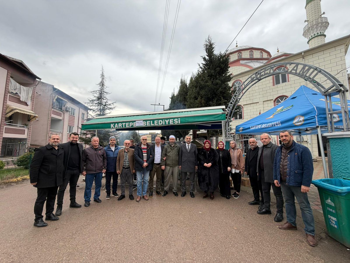 📍 Ataevler Mahallemiz

İlçe Başkanımız Murat Yılmaz, Kadın Kolları Başkanımız Şeyma Tabak ve Teşkilat Mensublarımız ile birlikte  Bahçelievler Camii Kuran Kursu tarafından düzenlenen Filistin' e destek amaçlı yapılan kermese katılım sağladık. 
Emeği geçen ve katkı sunan herkese