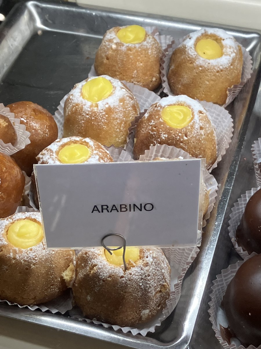 Vu en Italie la semaine dernière, ça vous inspire quoi ? J'avoue avoir du mal à m'offusquer 😅