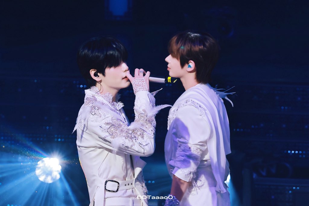 ᴠᴀʟᴇɴᴛɪɴᴇ's ᴅᴀʏ 🐰🐱

#숩텬 #신뢰즈 #soobtyun
#수빈 #태현 #SOOBIN #TAEHYUN 
#투모로우바이투게더 #TXT
#TOMORROW_X_TOGETHER