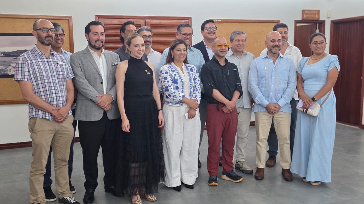 Aeropuerto_CUE's tweet photo. ✈️🌍 El director ejecutivo CORPAC, @aguilarh_jose, participó en el taller "Cuenca y Galápagos: Producto turístico construido desde nuestro patrimonio cultural y natural", donde se abordaron estrategias para potenciar esta increíble ruta que empezará operaciones el 31 de marzo. https://t.co/HSBxloJjTf