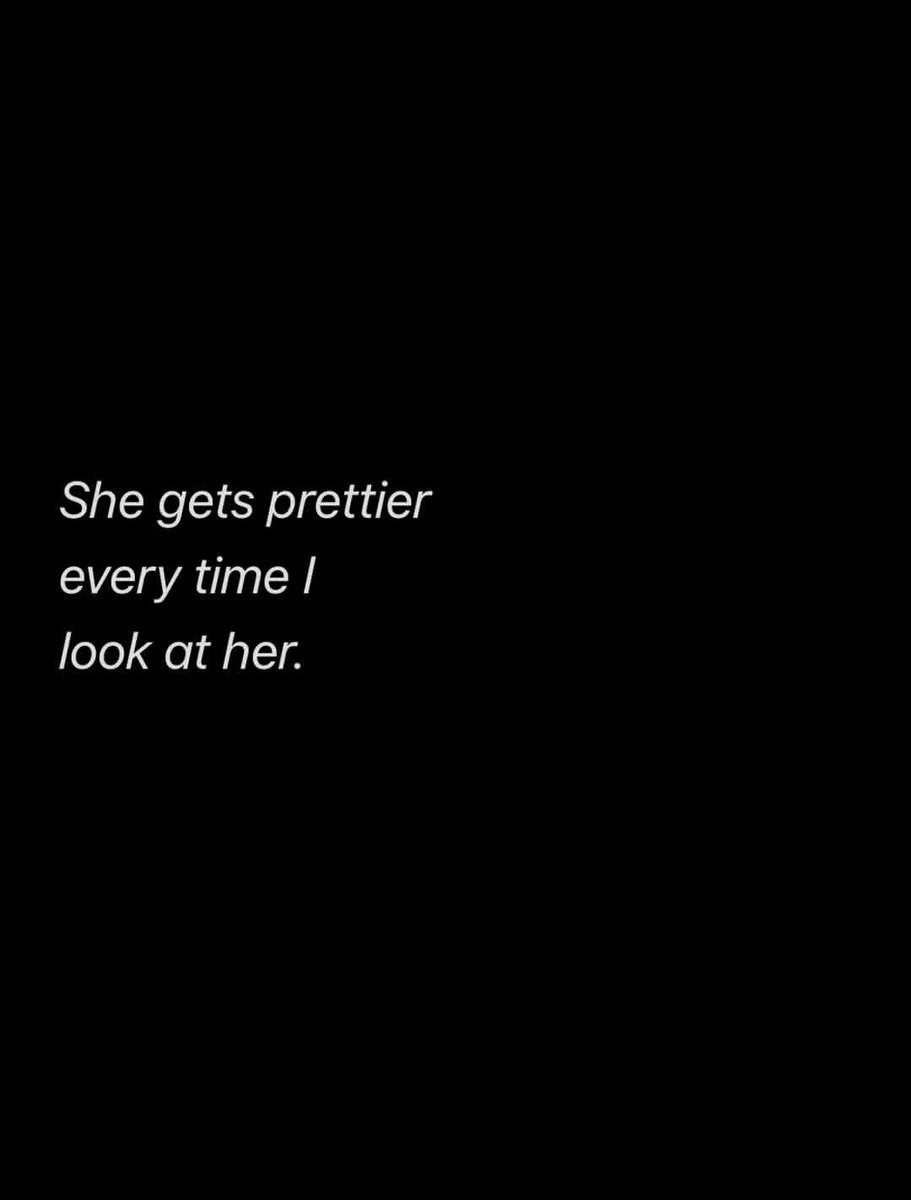 Mini Archillect tweet media