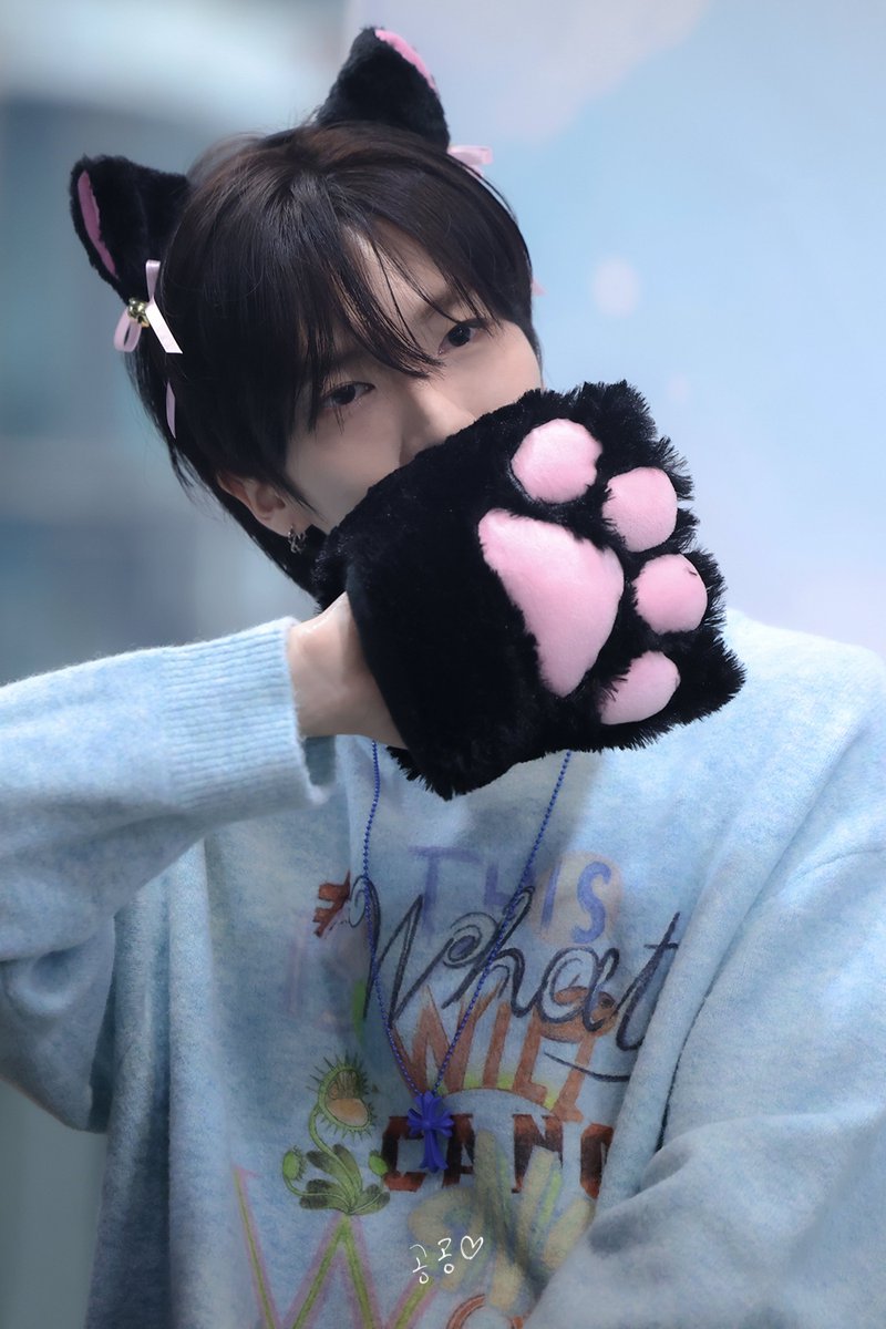 gong_gon9's tweet photo. 💛𝙃𝘼𝙋𝙋𝙔 𝙅𝙐𝙉𝙂𝙃𝙊𝙊𝙉 𝘿𝘼𝙔💛

정훈아 생일 축하해🫶🏻

#오메가엑스 #OMEGA_X #정훈 #JUNGHOON
#HAPPY_JUNGHOON_DAY https://t.co/OmVWsyC4ia