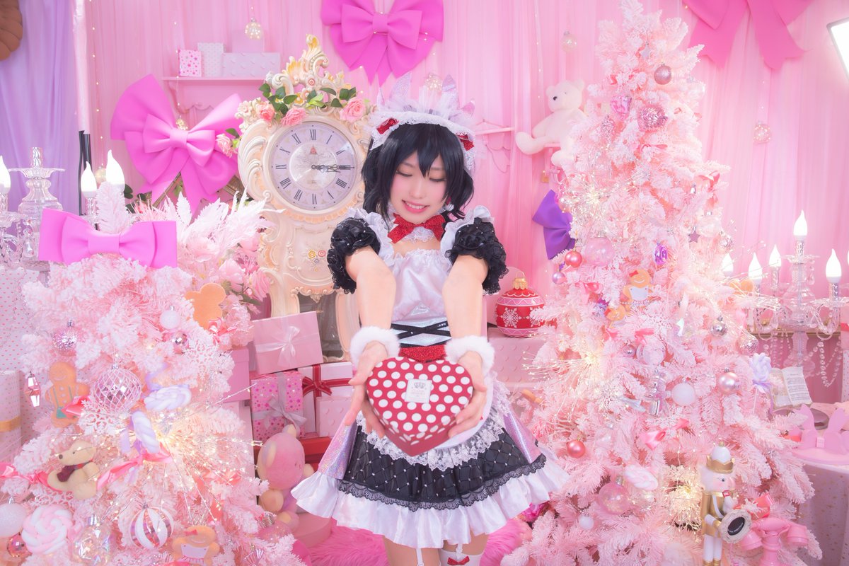 shunut's tweet photo. #lovelive #cosplay
#ラブライブ # 矢澤にこ 

러브라이브🩷야자와 니코 

🎀もぎゅっと“love”で接近中！💝

📷
@msee0324
 아크엔젤님👼 https://t.co/wPKVrOS7dR