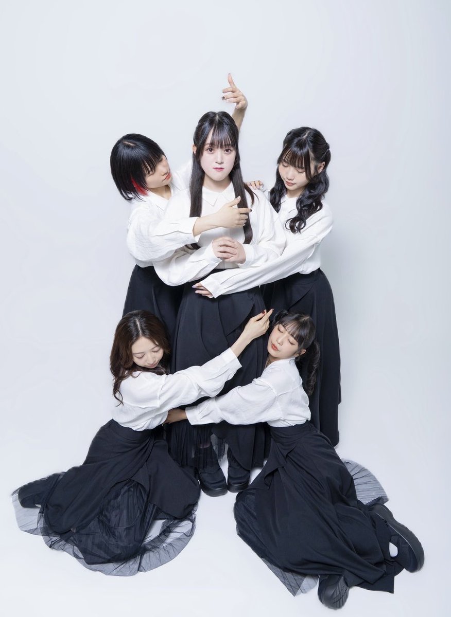 【ワンマンまで3️⃣日❗️】

2026年2月16日(月)
開場18:00/開演19:00

XOXO EXTREME 7th ワンマンライブ
~So far, and from now on~

🎪SHIBUYA PLEASURE PLEASURE
(旧マウントレーニアホール/渋谷ピカデリー)

🎫eplus.jp/xoxoex/
S席：完売
A席：前売¥5,800 (各+1D)

#キスエク7thワンマン