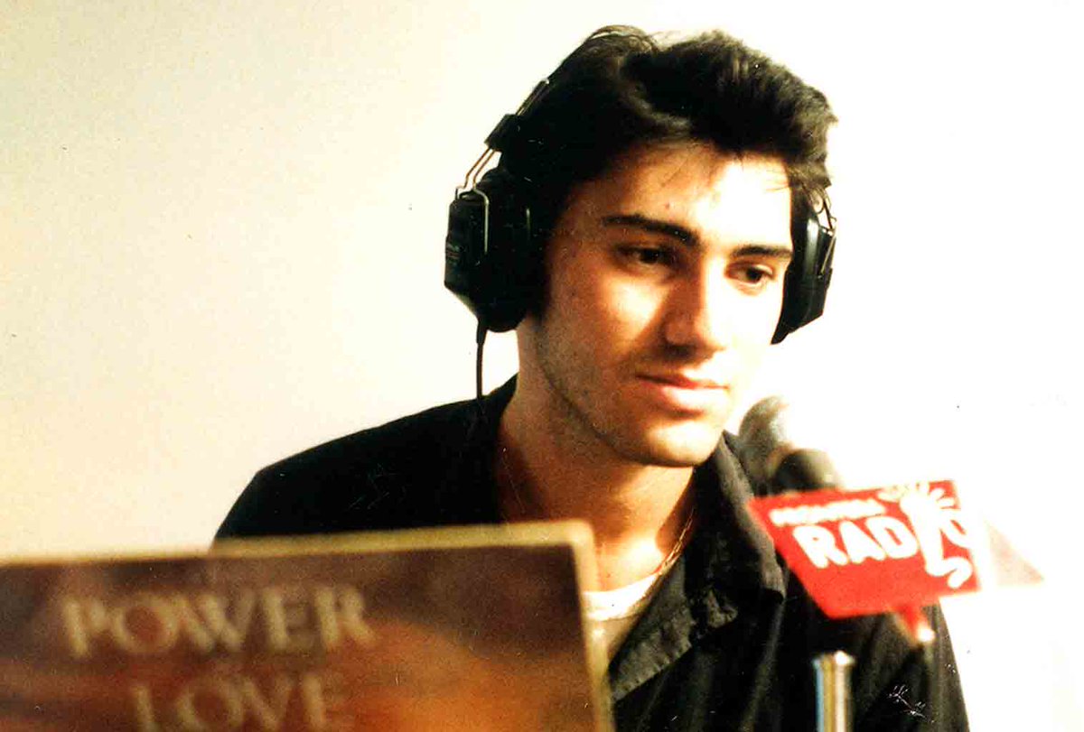 david_monje's tweet photo. Feliz día de la radio. En este medio empecé hace ya más de 35 años. https://t.co/ynYIlrN8tT