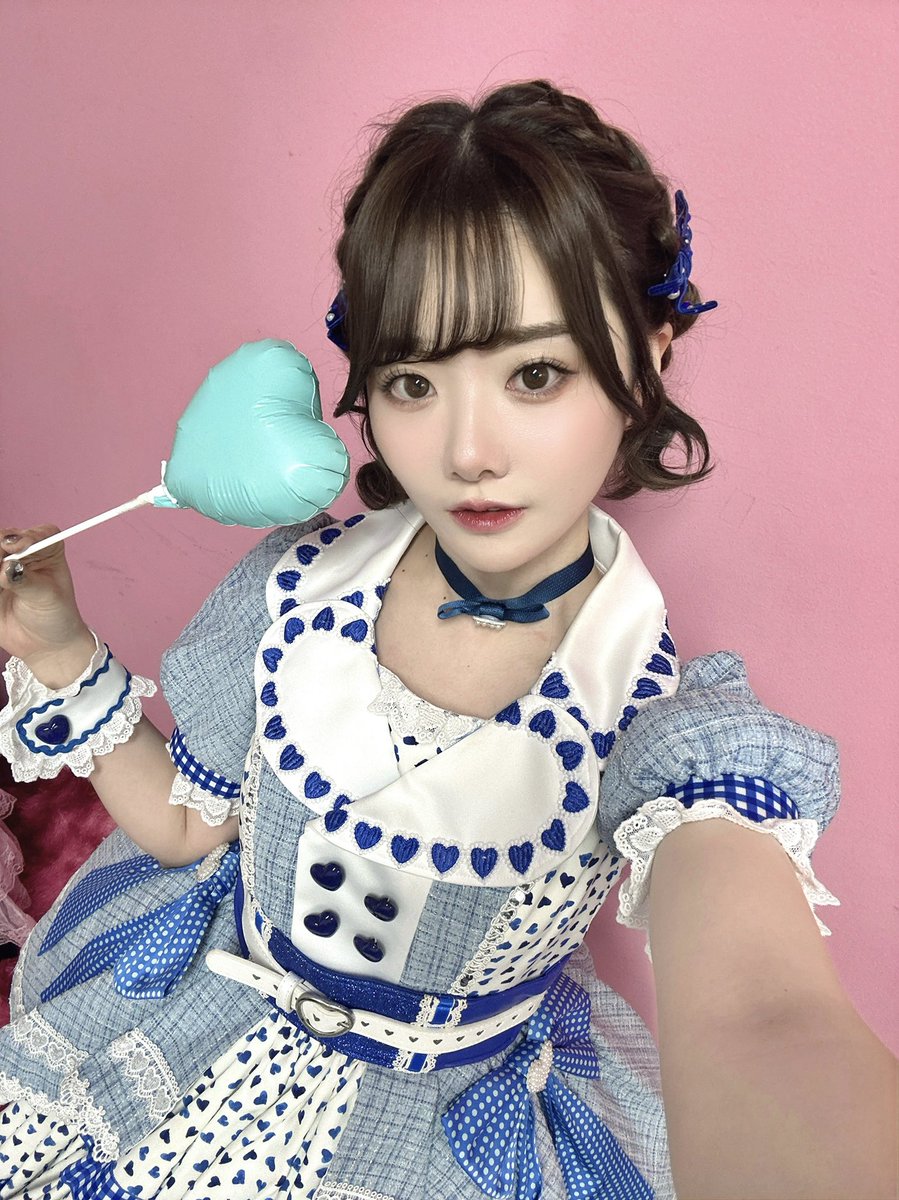 バレンタインチェキサイン会 はじまりました.ᐟ.ᐟ︎︎♡ #もえーるらいぶ