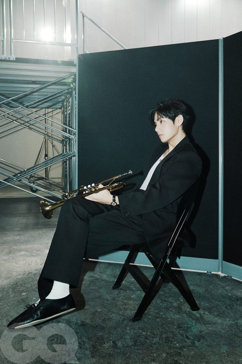 GQ JAPAN tweet media