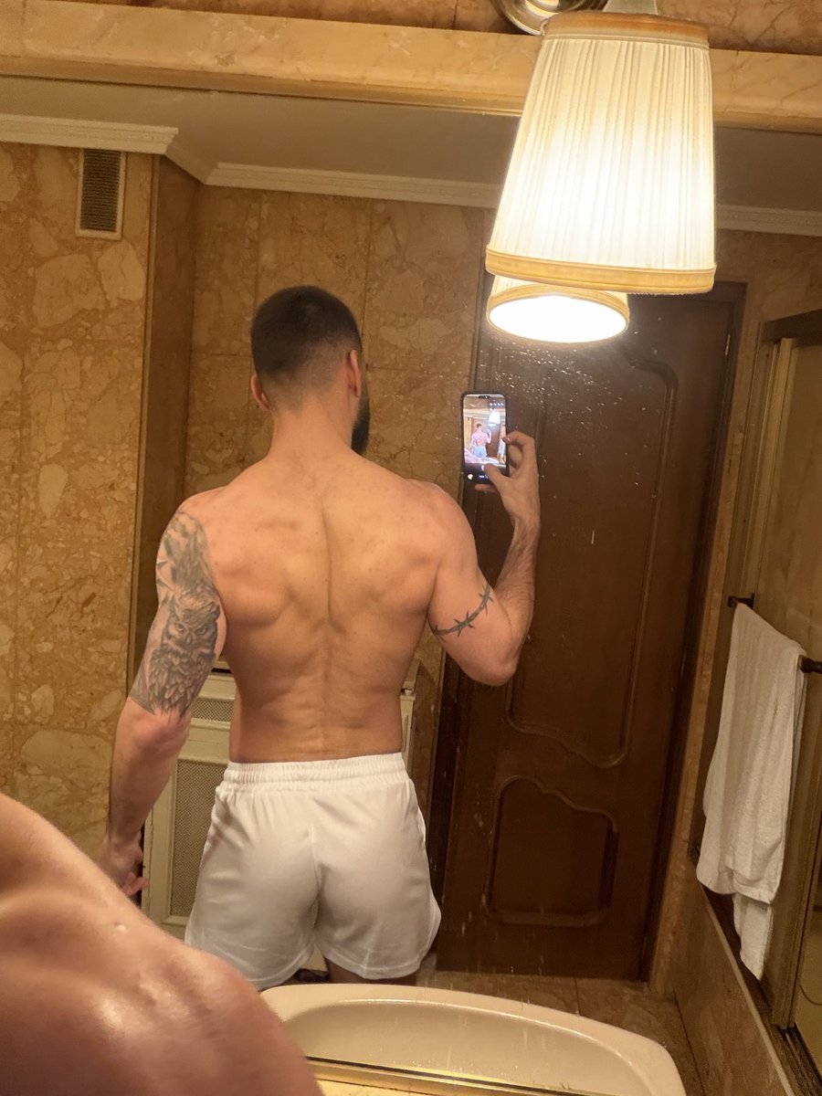 Tomanusek tweet media