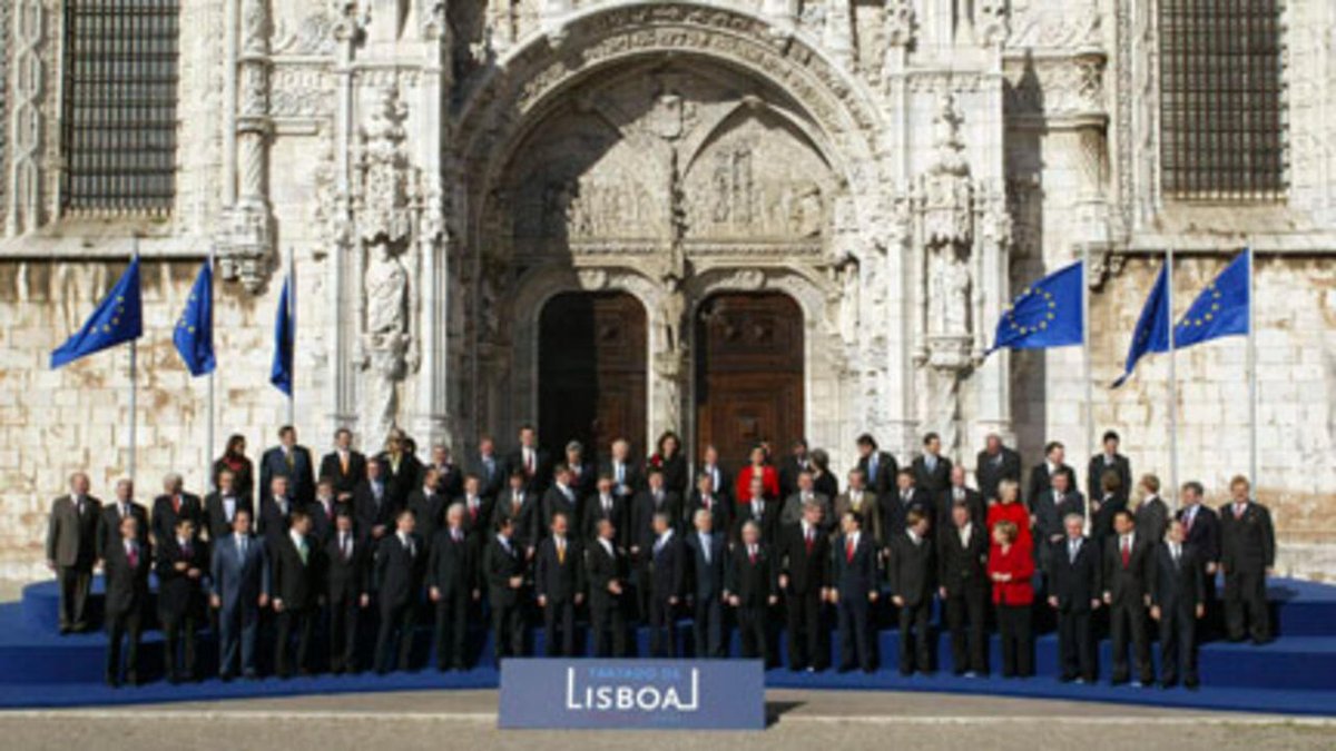 Dental Erop: leyɗe 27 ɗee eɓɓii newingol luumo ngon hakkunde majje ngam faddaade Amerik e Chine rfi.my/CRNL.x