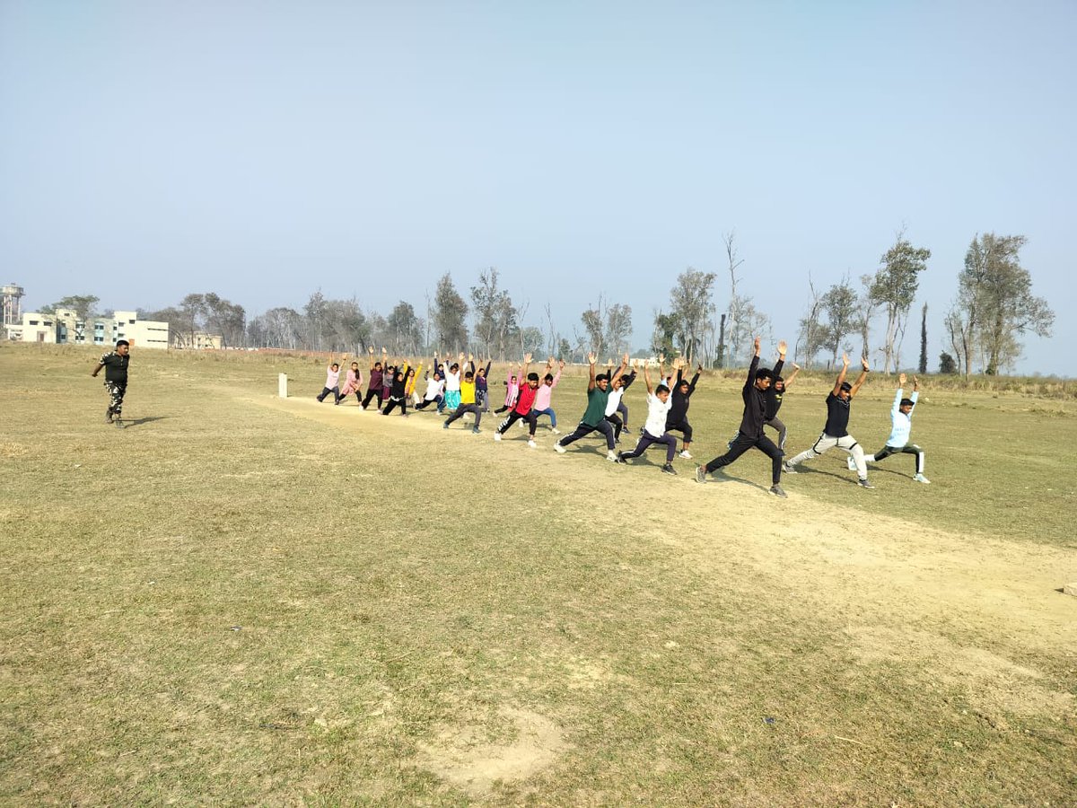9BnSSB_INDIA's tweet photo. नौवीं वाहिनी द्वारा सीमावर्ती क्षेत्रों में युवाओं को CAPF भर्ती-पूर्व प्रशिक्षण के अंतर्गत शारीरिक दक्षता, अनुशासन एवं राष्ट्रसेवा की भावना का सुदृढ़ मार्गदर्शन प्रदान किया जा रहा है।
#SSB_INDIA
#SSBFTRLKW
#SSBSHQGKP
#CAPFTraining
#MissionUniform
#NationFirst https://t.co/EjMs2K4XbF