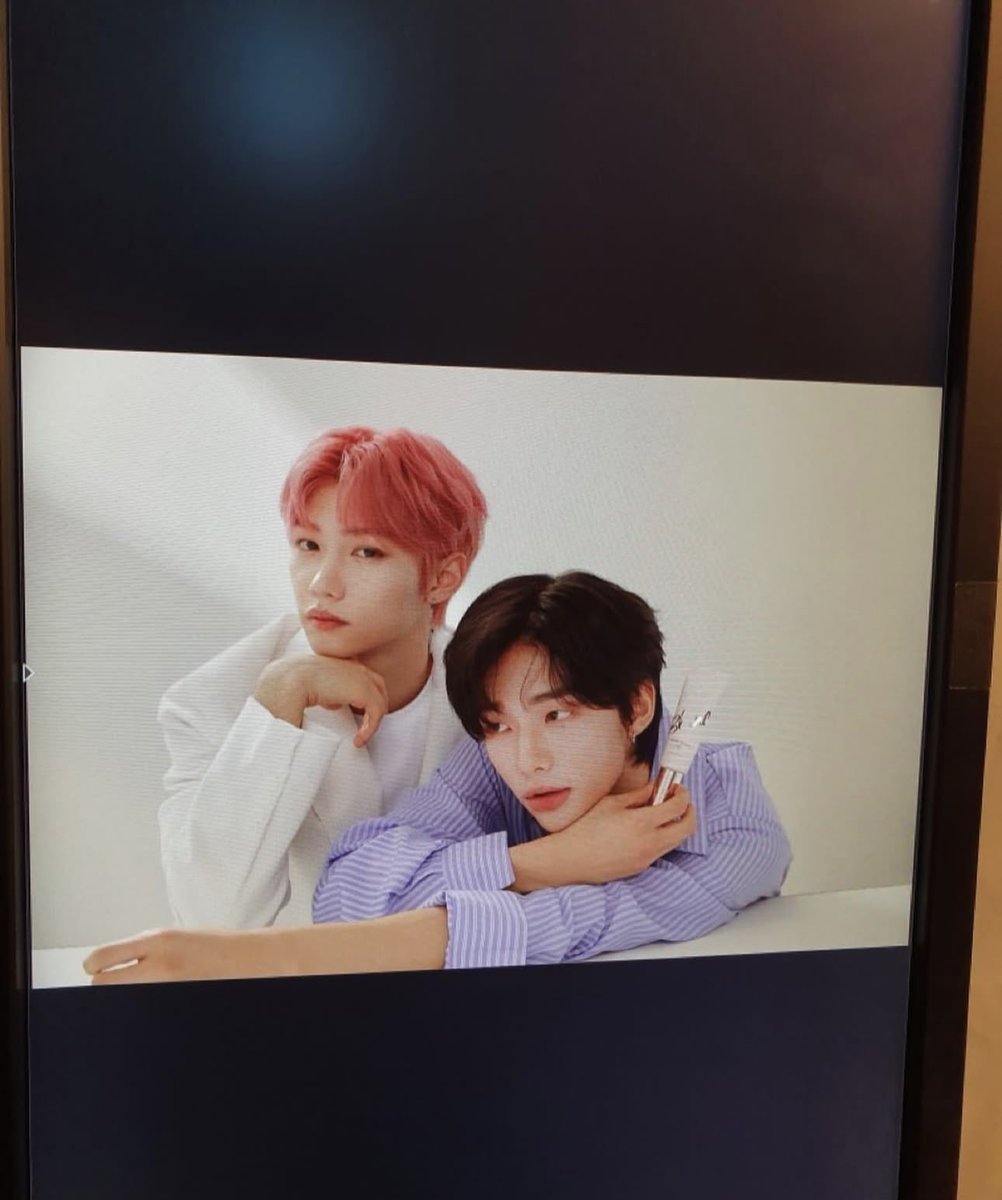jinnieXbbokie's tweet image. we don’t talk enough about this hyunlix photoshoot