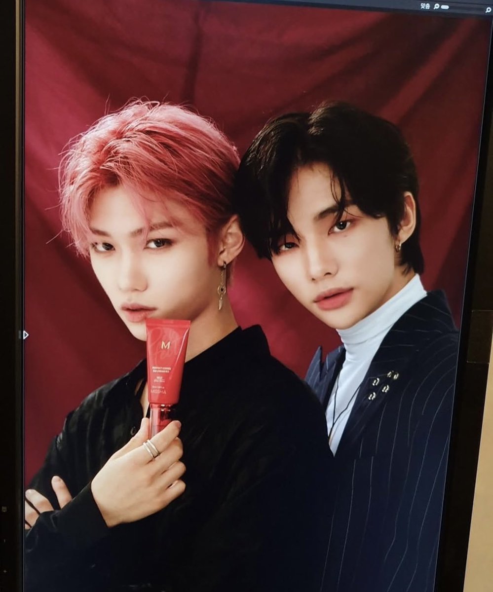jinnieXbbokie's tweet image. we don’t talk enough about this hyunlix photoshoot