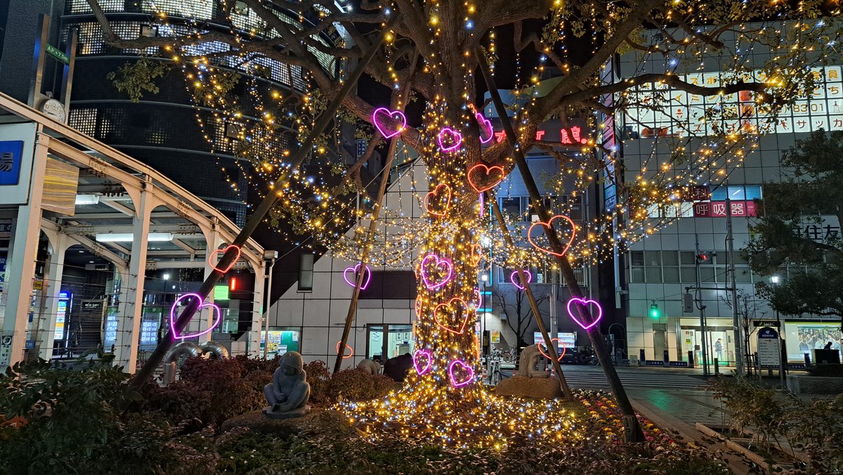 西葛西終了です 皆さまありがとうございました(^^) 急に駅前にイルミが