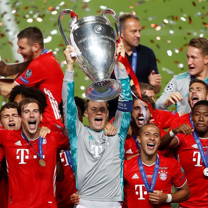 _BeFootball's tweet photo. 🚨 Manuel Neuer 🇩🇪 : « 𝗝'𝗘𝗦𝗣𝗘̀𝗥𝗘 𝗤𝗨'𝗢𝗡 𝗗𝗜𝗥𝗔 𝗤𝗨𝗘 𝗝'𝗘́𝗧𝗔𝗜𝗦 𝗨𝗡 𝗕𝗢𝗡 𝗚𝗔𝗥𝗗𝗜𝗘𝗡. »

Il est sérieux à être humble comme ça alors qu’on parle de lui comme le meilleur all time ? 🤣🤣 

(@lequipe) https://t.co/V2STjgVVyo