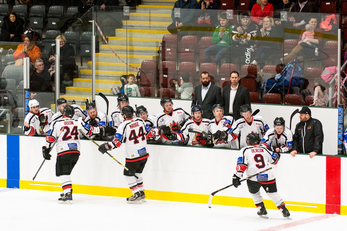 CardiffFireIHC's tweet photo. ๐ ๐๐ฒ๐ฐ๐ฎ๐ฑ๐ฒ ๐ข๐ป ๐๐ผ๐บ๐ฒ ๐๐ฐ๐ฒ ๐ฅ๐
10 years ago today we skated out for our very first home game in front of a packed crowd @VindicoArena ๐๏ธโค๏ธโ๐ฅ
Hereโs to the last decade and to many more Fire hockey nights in the Bay! ๐ฅ
๐ธ Photos: James Assinder
#CF10Years #FireFamily https://t.co/AmD6RDldZT