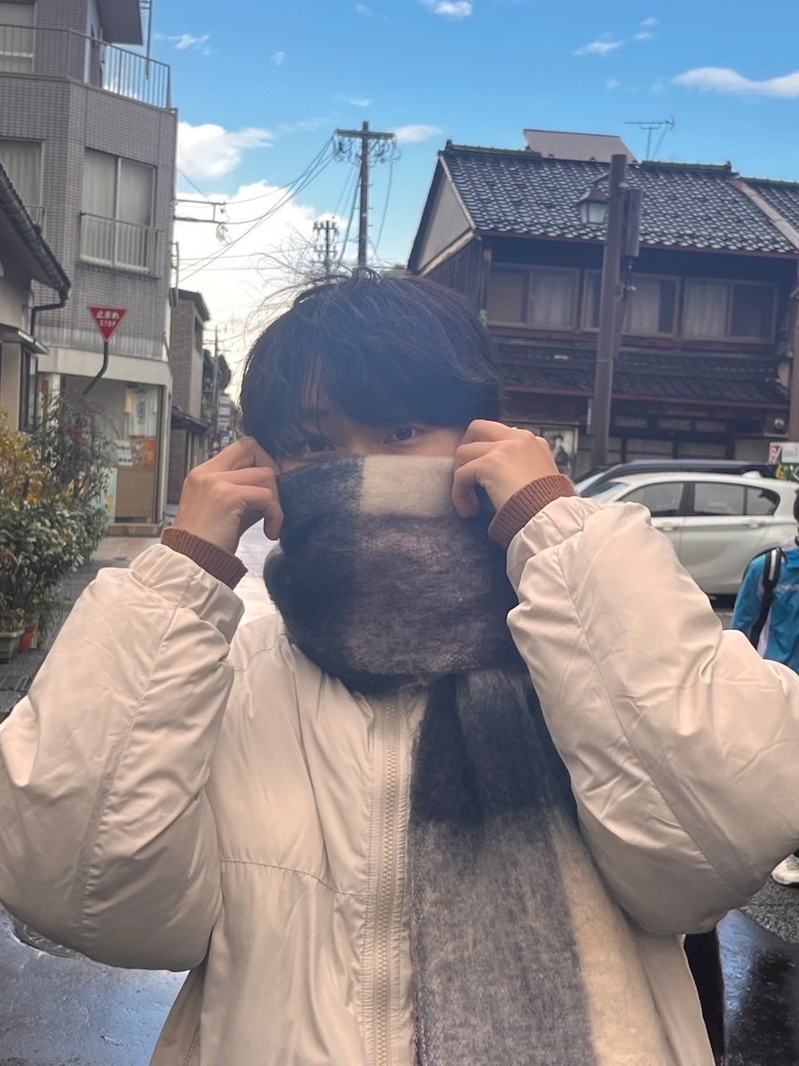 宙 tweet media
