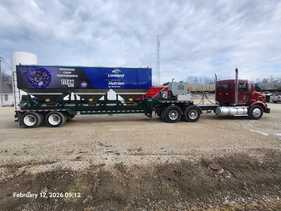 AGRICENLIFER's tweet photo. #TitanXC offered by @NutrienAgRetail has been applied to over 107 MILLION acres on dry phosphorus and potash belnds. Why? To increase #nutrientefficiency
thanks to Scott Campbell @NutrienAgRetail Pleasant Hill, #Illinois for the photos.
What's on your dry #fertilizer @growloveland @AgricenCo