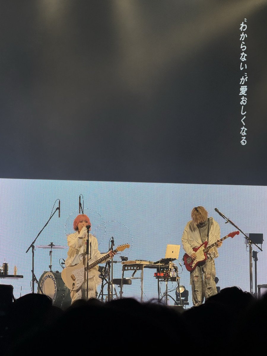 よこたく tweet media