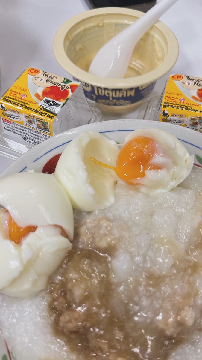 อันนี้เมนูเด็กหอธรรมดาเอง
ไม่ได้ครีเอทอะไรล้ำๆอย่างเขาหรอก
แค่มีไข่CP 🥚 กินกับอะไรก็อร่อยย แล้วว 
จริงๆนะ 🫶🏻

#CPBrand #CPXBILLKINFEELQUENCYCONCERT #BILLKIN_FEELQUENCY #Bbillkin