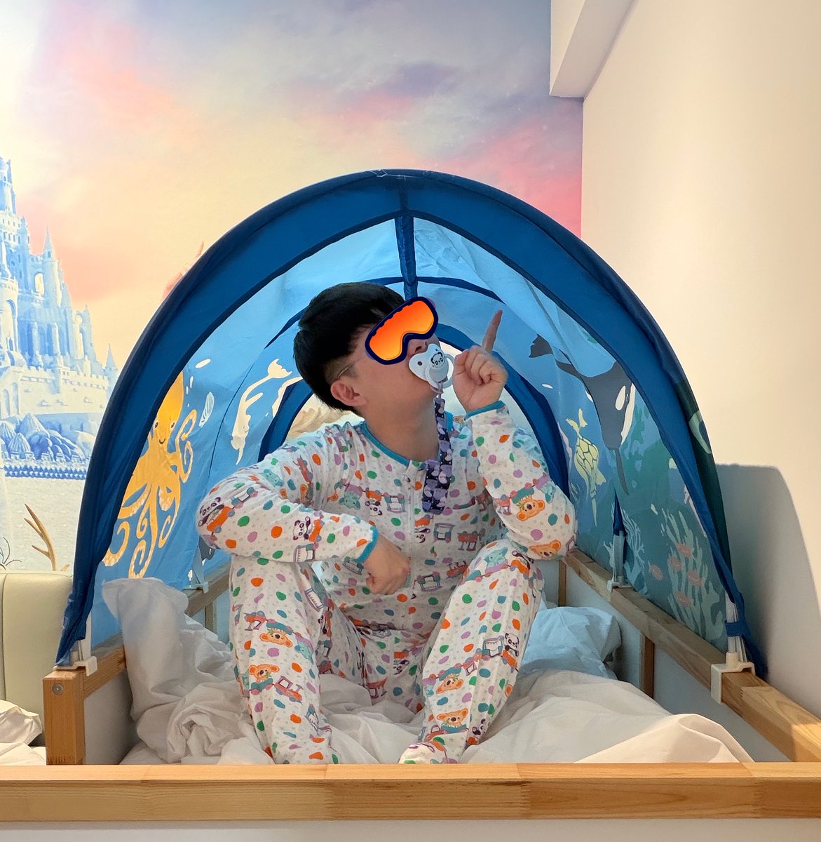 ducksdoontquack's tweet photo. Every little baby boy deserves to sleep in his own cozy underwater world 🌊👶🏻 https://t.co/y1Q8cw8jAU