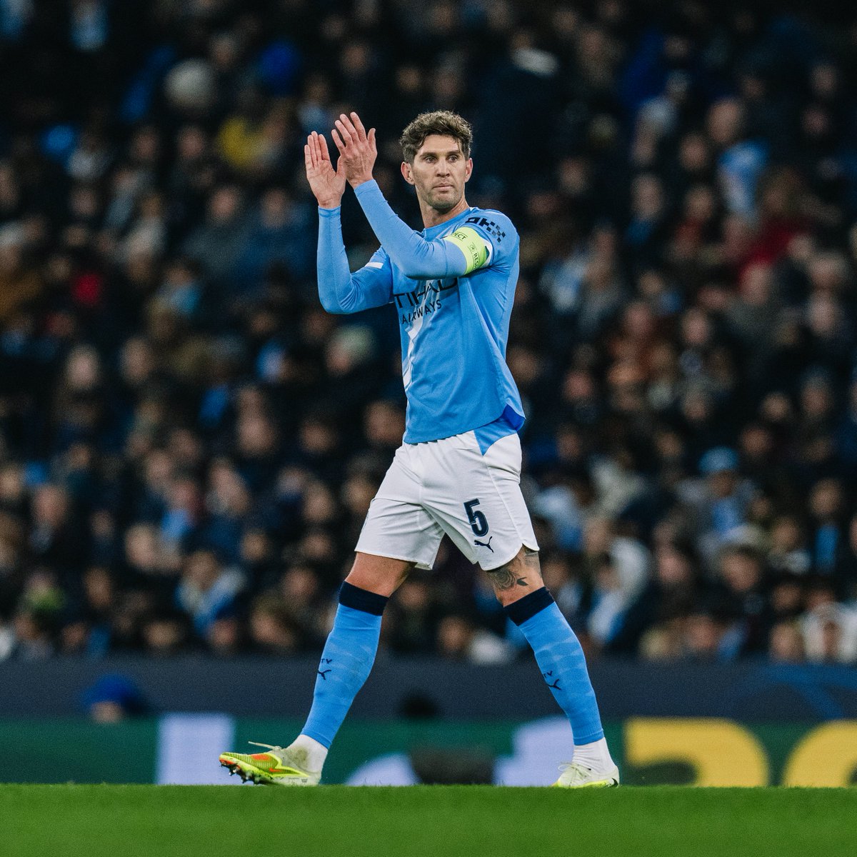 Pep 💬 (On John Stones) Yeah, unfortunately, it’s a long time. The last time he played was against Leeds and he makes two or three training sessions, then we’ll see tomorrow if he plays or how many minutes he plays.