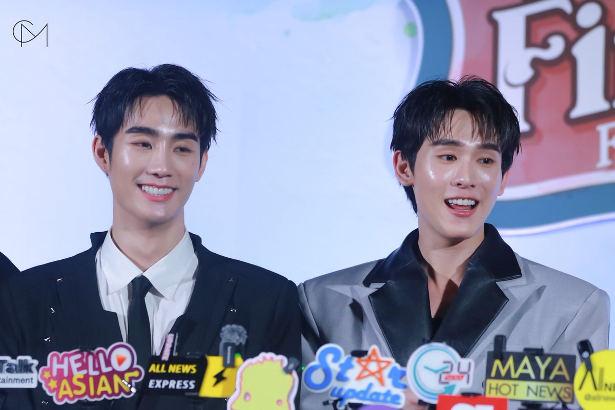 “ ฟอส - บุ๊ค ” ช่วงสัมภาษณ์  ในงาน ความลับในบทเพลงที่บรรเลงไม่รู้จบ Melody of Secrets Final EP. FAN MEETING 🎵

FORCEBOOK MOS FINAL EP  
#MelodyOfSecretsFinalEP   
#fforce_ #kasibook