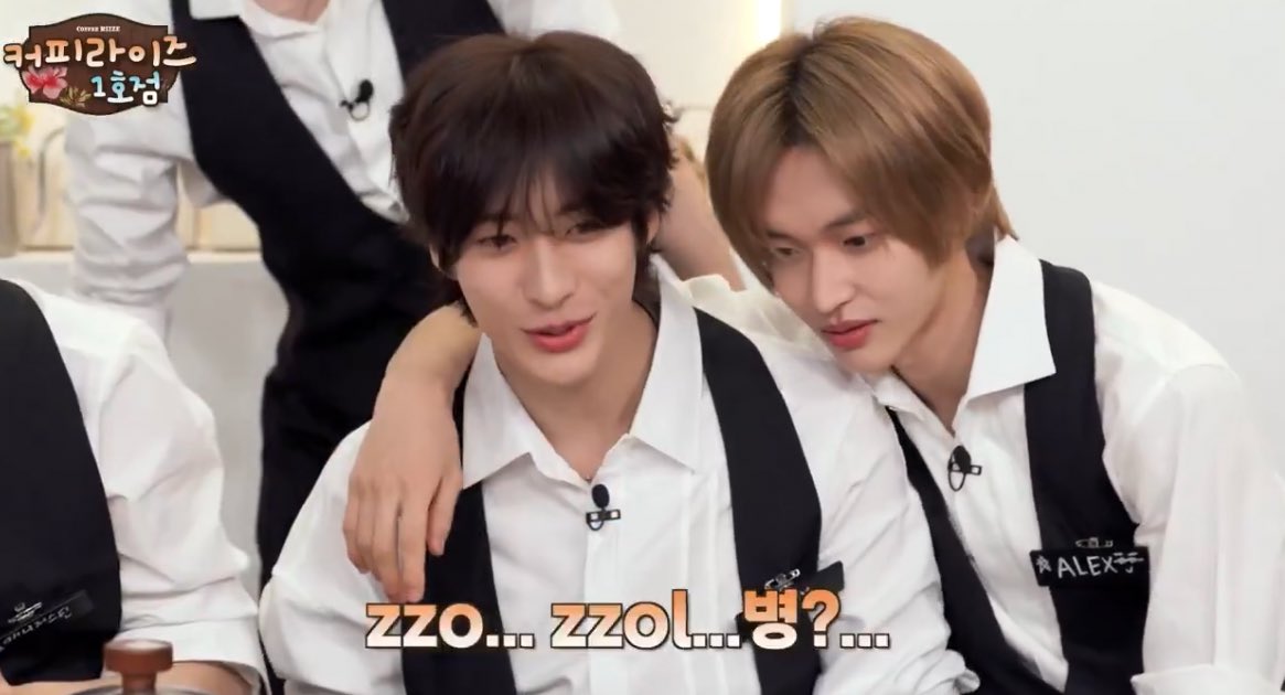 b1niyaa's tweet image. 연하가 자꾸 ⬅️으로 움직이니까
연상도 따라서 ⬅️으로 따라감
그결과 틈도없이착붙