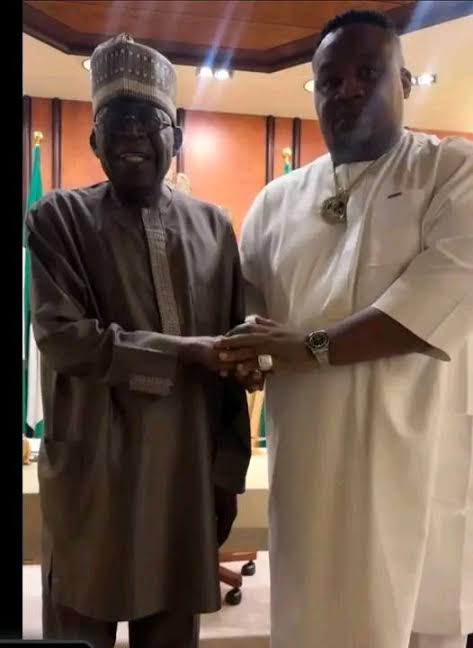 NigeriaStories's tweet photo. “An Igbo man supporting Tinubu is called betr@yal, but what do you call a Yoruba man supporting Obi? Tinubu supported Buhari, a Hausa man, and waited eight years before becoming president. If you can’t beat them, you join them.”

~  Cubana ChiefPriest says https://t.co/GJyl6QHETk