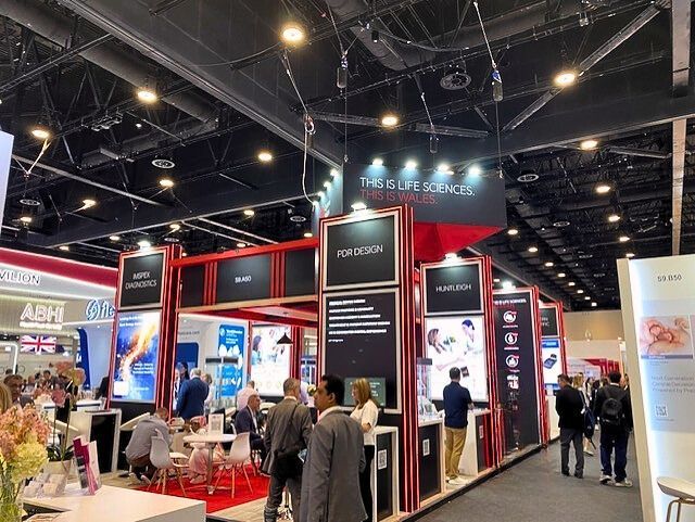 BiozoneClean's tweet photo. Proud to have attended @WHXDubai  as part of #TeamWales.

Thank you to @InvestWales for the opportunity, and special recognition to our UK Sales Manager, for representing Biozone with professionalism and expertise throughout.

Diolch yn fawr!

#LifeSciences #GlobalCollaboration https://t.co/W51beVCbFC