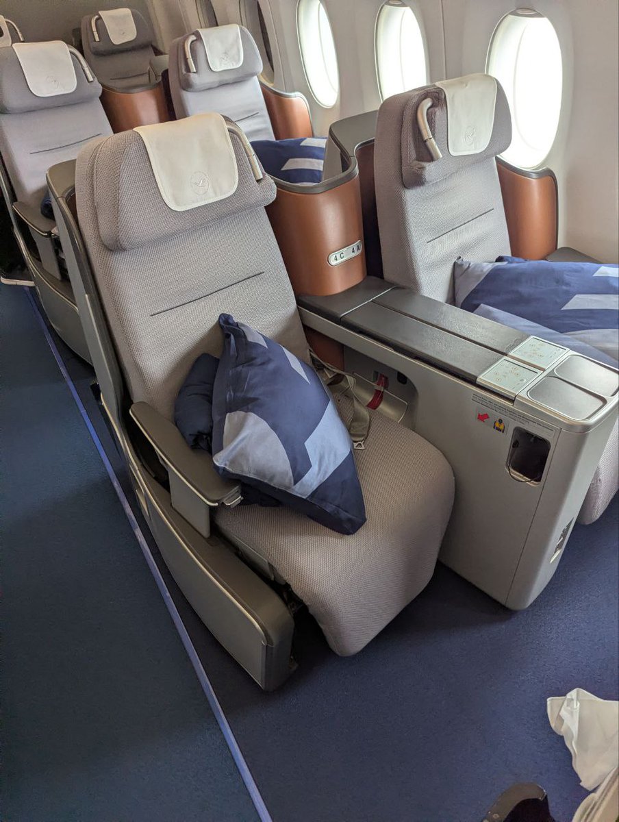 Lawrence a.k.a. Lando Rothbardian tweet media