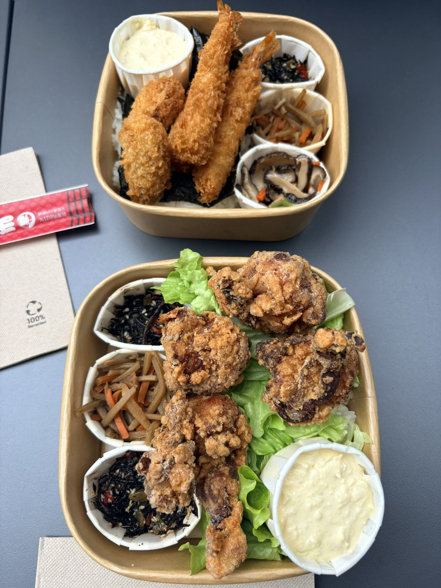 Maneki Parisでミックスフライ弁当とから揚げ弁当🍱
その場で用意してくれるから、揚げたて熱々で美味しかった🤤