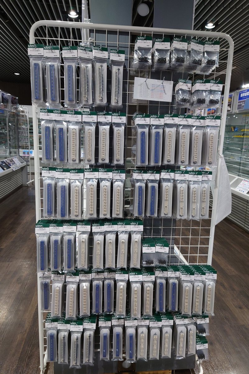 Assyパーツ他入荷のご案内】 ・EF81 81 北斗星色 ・24系寝台特急