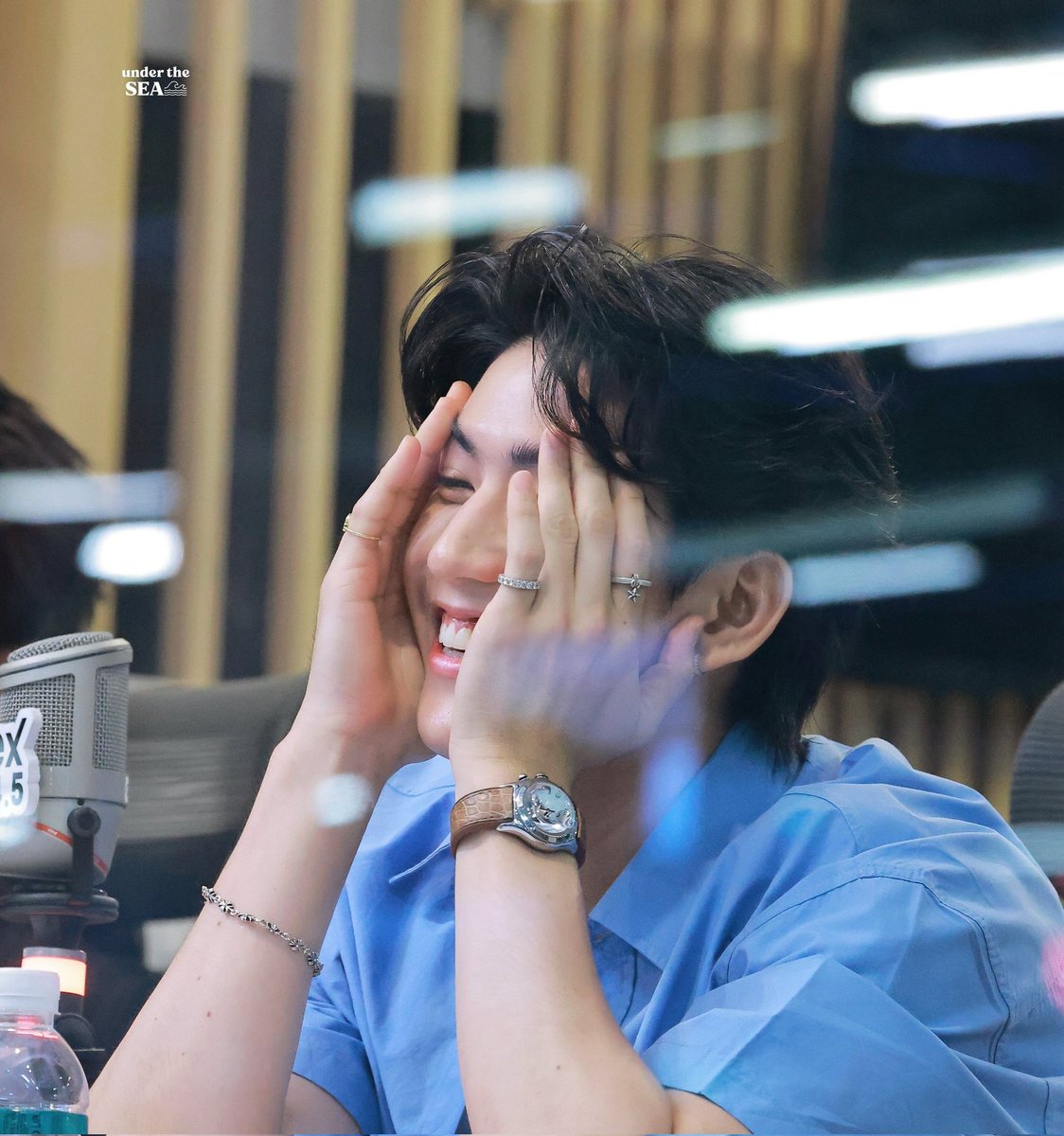 starsyjs's tweet image. just know that everytime you see SEA TAWINAN like this the reason is definitely JIMMYY JITARAPHOL 😭

JIMMYSEA X LIFTERGLAZE
#MaybellinexJimmySea