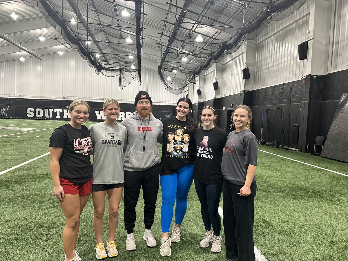 SouthWarren Softball tweet media