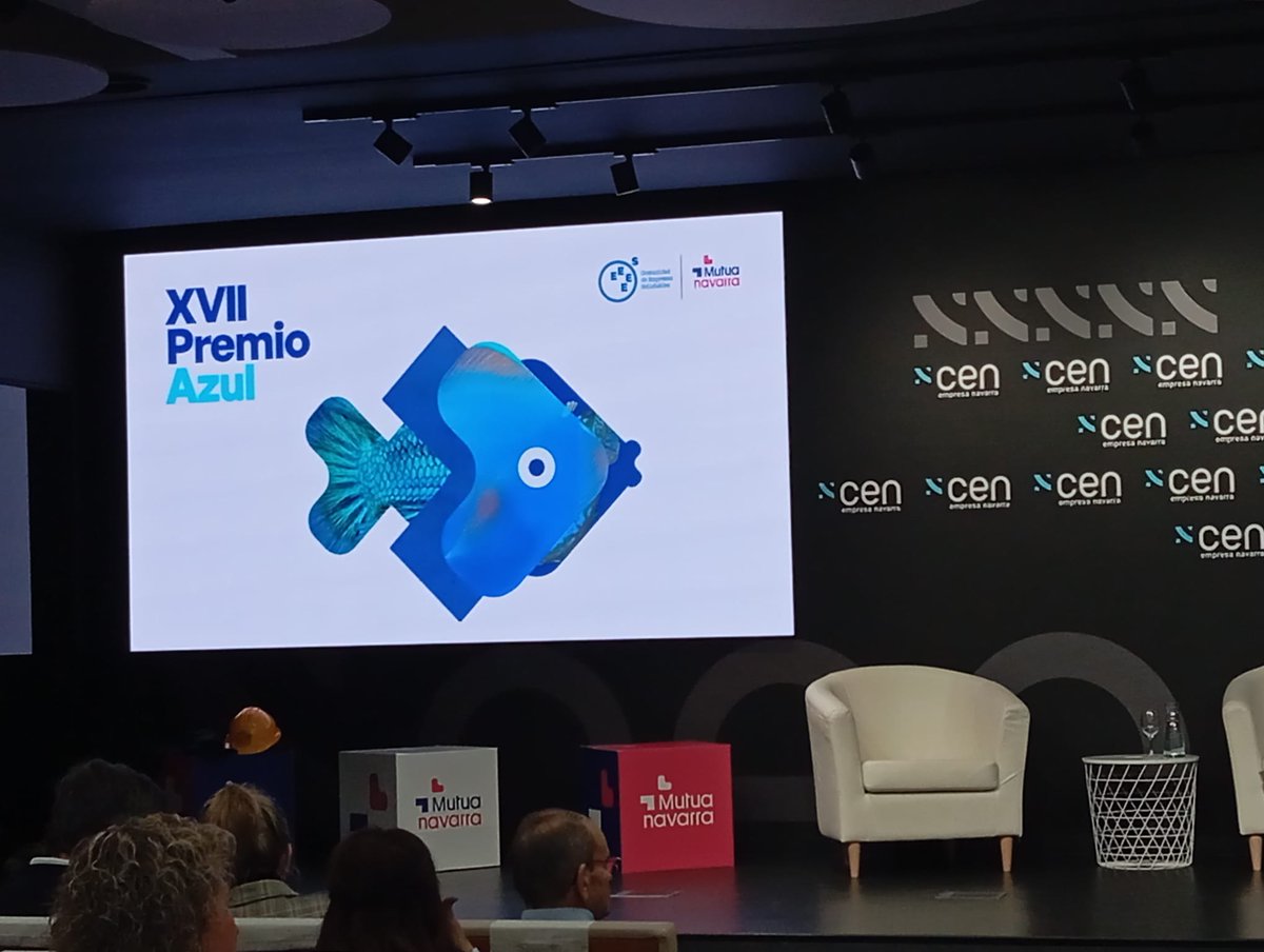 phnavarra's tweet photo. Hemos estado en CEN acompañado a los amigos de Mutua Navarra en una jornada muy especial: la  XVII Edición del Premio Azul. 

————————

Gaur Nafarroako Enpresaburuen Konfederazioan izan gara Mutua Navarrako lagunekin batera, oso jardunaldi berezian: Sari Urdinaren XVII. edizioa. https://t.co/8G5Km5x0ak