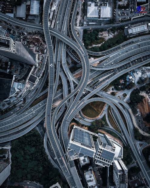 CallSignTsoi's tweet photo. Malaysia : Hold my spaghetti Highway https://t.co/i5yByA9BUW