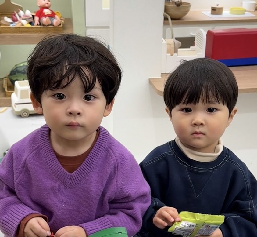 เอื้อยค้าบบักหล่าอยากกินนมช็อกโกแลต