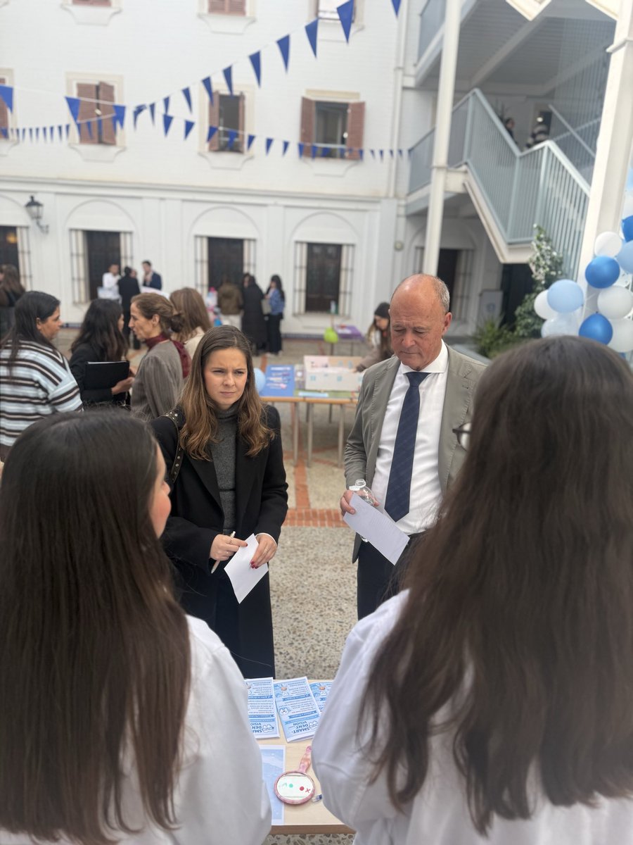 ✨ Ayer celebramos la IV Feria de Emprendimiento en el Centro Educativo Ribamar 🧠💼, un espacio donde nuestro alumnado mostró proyectos reales e innovadores.
👉🏻 ribamar.org/ribamar-celebr…
¡Orgullosos del talento! 🙌✨ #FP #ContigoAportamosValor <a href="/camaradesevilla/">Cámara de Comercio de Sevilla</a>