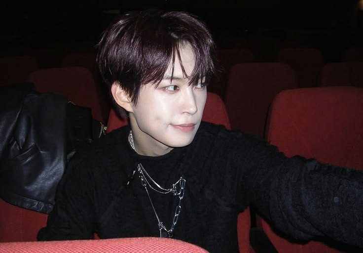 valin 𖹭.ᐟ tweet media