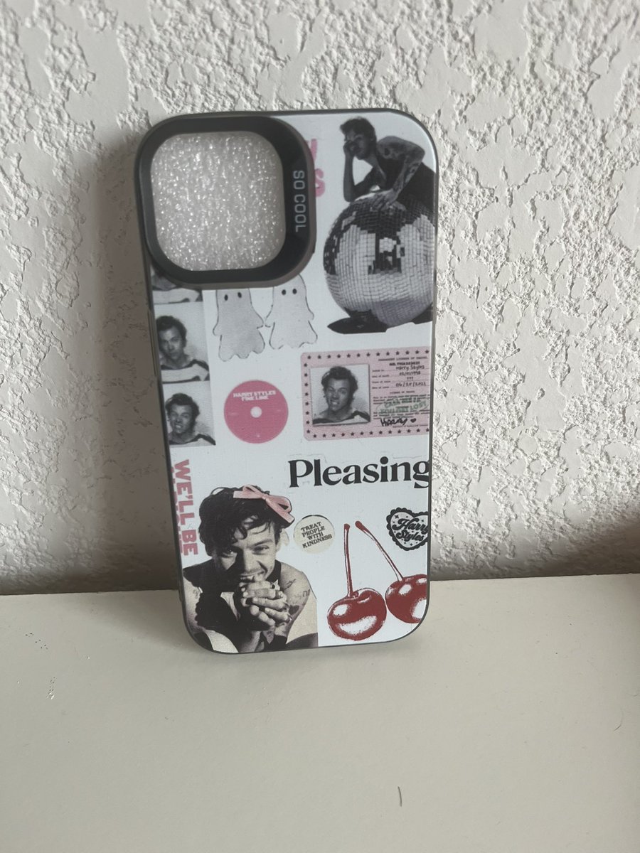 mypopbox's tweet photo. Derniers articles One Direction/solos dispo à l’unité sur notre Vinted ! (dernières pièces 👀)
Commande aujourd’hui, colis envoyé dès demain 📦💌

https://t.co/8saWGAT9G5 https://t.co/PctN0ny3X2