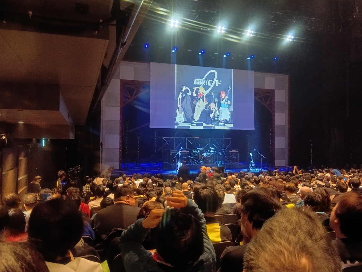 sakiware_fork's tweet photo. ライブステージぼっちざろっく　Rebootめちゃくちゃ良かったです、目があまり良くないのでオペラグラス忘れたの残念でした、今日のセットリストわかる方おしえてください。 https://t.co/Mj04PbKvOM