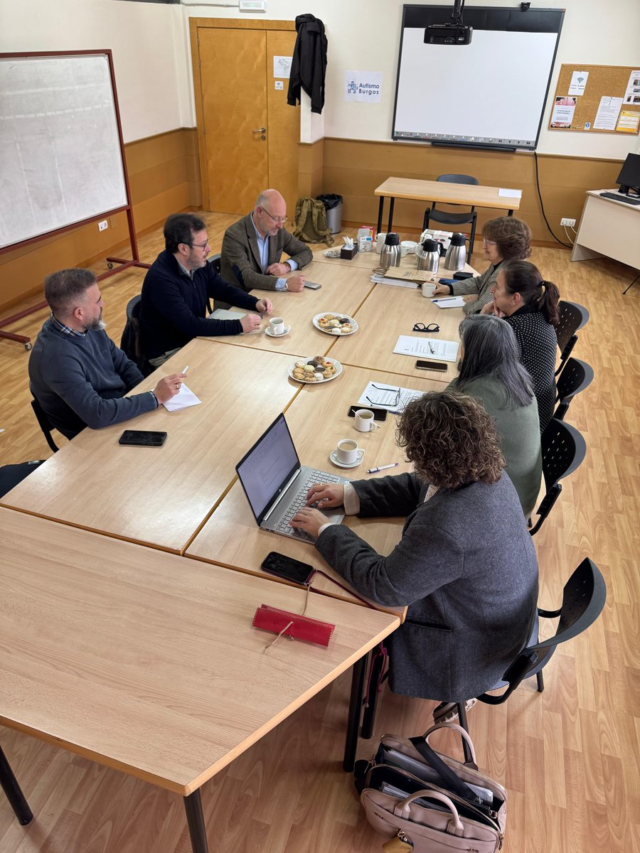 Productiva reunión con la Asociación Autismo Burgos 🤝

Compartiendo propuestas, detectando necesidades y buscando soluciones reales.

Gracias por vuestra dedicación diaria y por abrir espacios de diálogo que nos permiten trabajar juntos.

#Autismo #Burgos #Compromiso