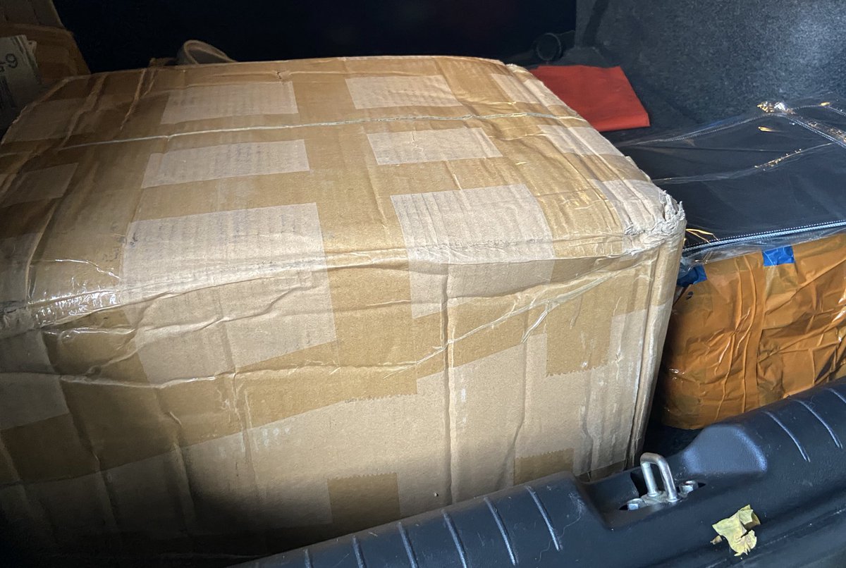 - Card holder รอบสั่งวันที่ 20/01

- Lanyard รอบสั่งวันที่ 17/01

🏡 ถึงไทยแล้วค่ะ จัดส่งพรุ่งนี้นะคะ 

#GGooddayy_update